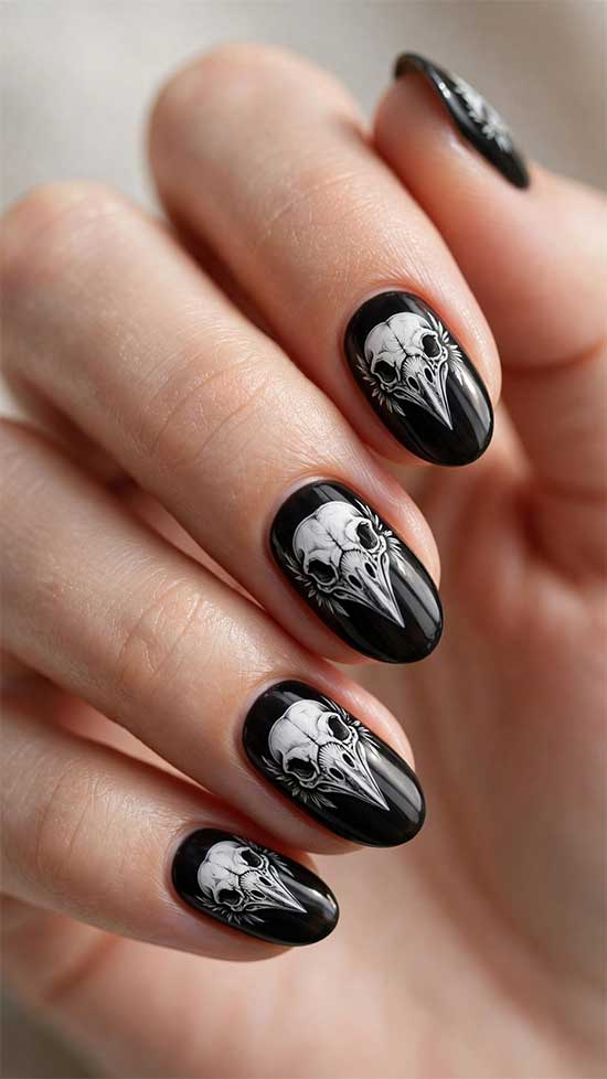 gothic halloween nails